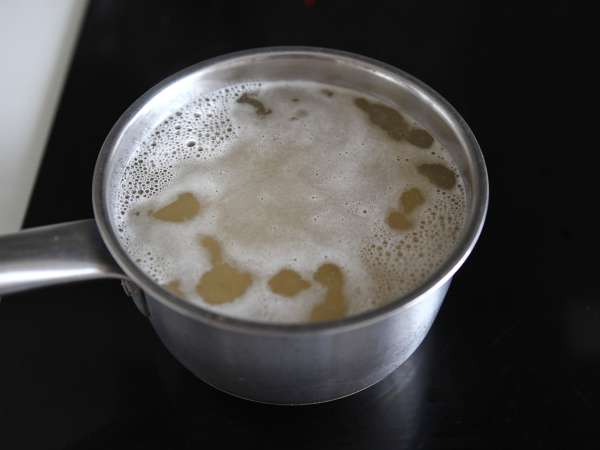 Ensalada de pasta orzo con salmón y calabacín - Preparación paso 1