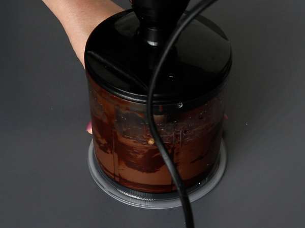 Crema de plátano y chocolate con solo tres ingredientes - Preparación paso 3