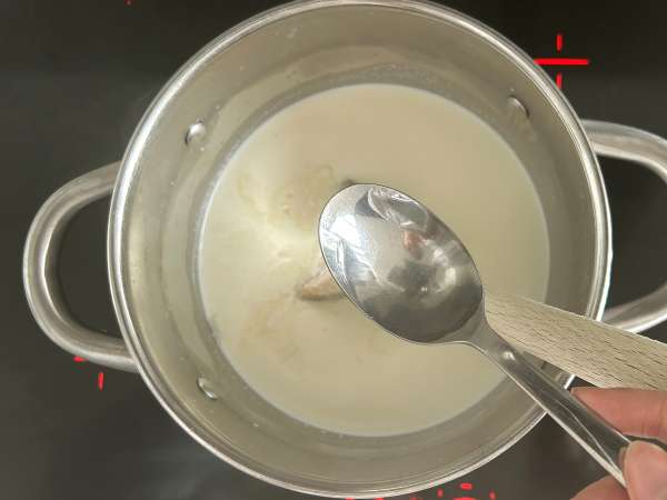 Queso cottage casero con solo dos ingredientes - Preparación paso 3