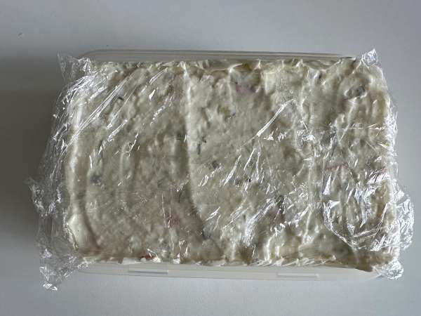 Pastel frío de palitos de cangrejo: un entrante fácil y sin horno para cualquier ocasión - Preparación paso 9
