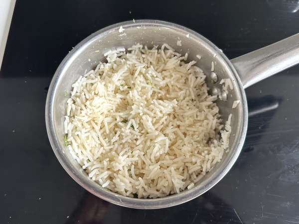 Arroz al limón fácil: la guarnición perfecta para carnes y pescados - Preparación paso 7