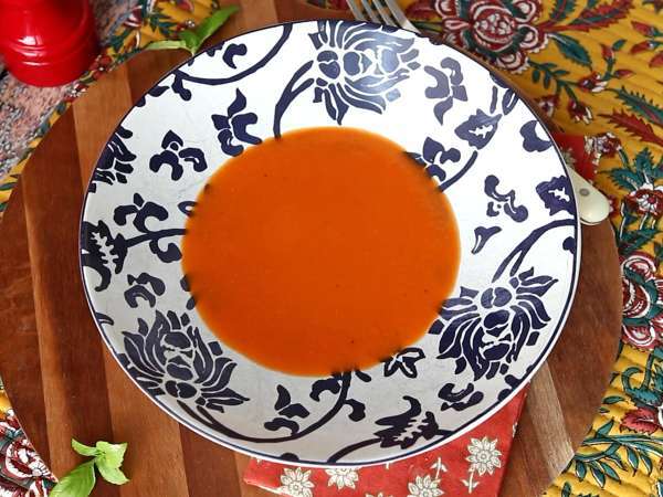 Pasta fría con gazpacho, una receta de verano fresca y sabrosa - Preparación paso 3