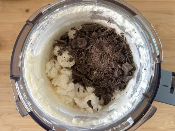 Helado de stracciatella con Ninja Creami - Preparación paso 6