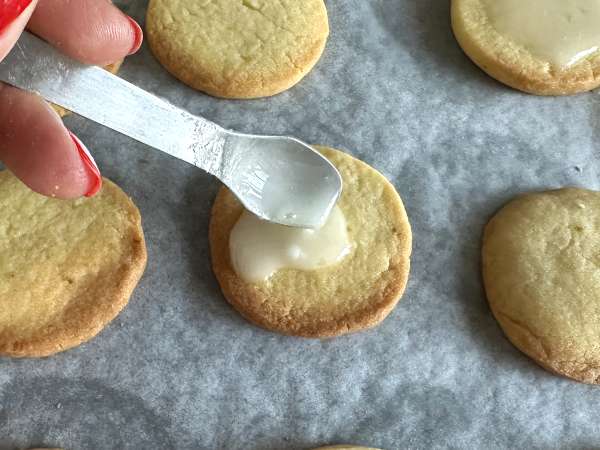 Galletas de mantequilla y lima con glaseado - Preparación paso 10