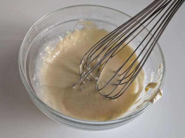 Pastelitos salados de queso crema y aceitunas negras en freidora de aire - Preparación paso 2