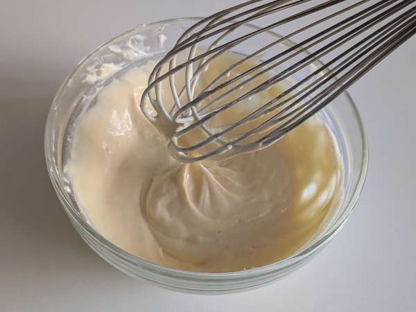 Pastelitos salados de queso crema y aceitunas negras en freidora de aire - Preparación paso 4