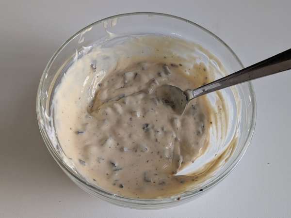 Pastelitos salados de queso crema y aceitunas negras en freidora de aire - Preparación paso 5
