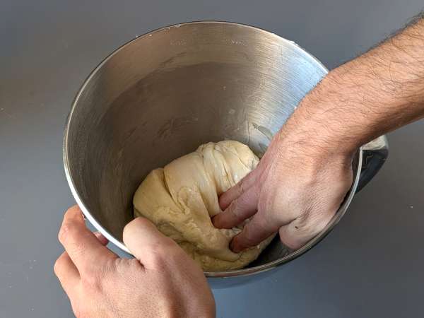 Focaccia rústica con cebolla y romero - Preparación paso 5