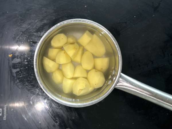 Lomos de bacalao al limón, ajo y especias - Preparación paso 1