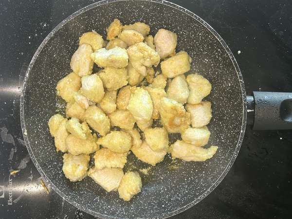 Pollo General Tao casero con salsa agridulce - Preparación paso 2