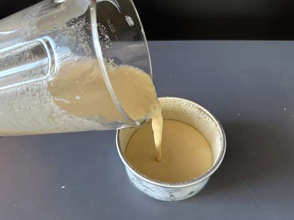 Pastel de coco y leche condensada con textura de flan: cremoso, fácil y sin harina - Preparación paso 4