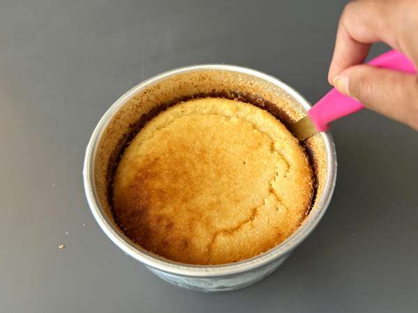 Pastel de coco y leche condensada con textura de flan: cremoso, fácil y sin harina - Preparación paso 6