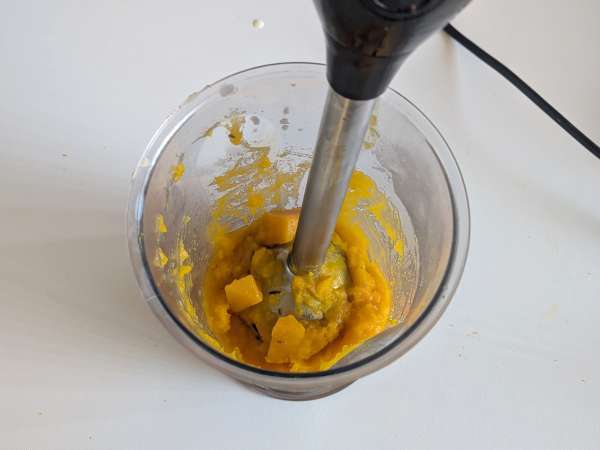 Lasaña de calabaza, speck y nueces: cremosa y con un punto crujiente - Preparación paso 4