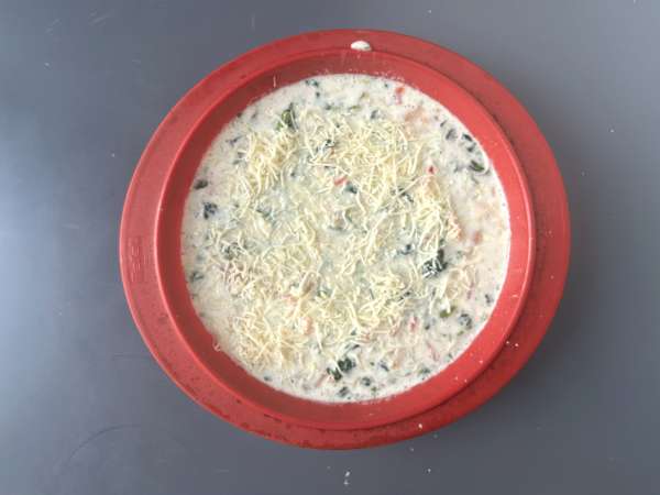 Quiche sin masa de salmón, espinacas y queso cottage - Preparación paso 7