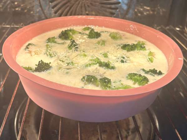 Quiche sin masa de brócoli, panceta y queso cottage - Preparación paso 6