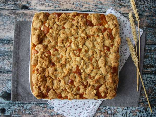 Bizcocho de manzana y canela con streusel crujiente de almendras - Preparación paso 8