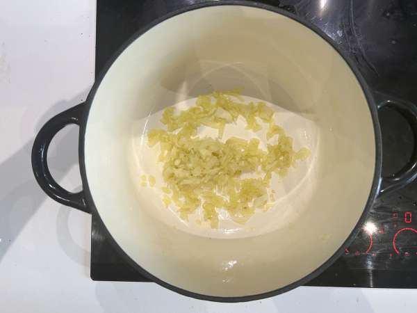 Sopa de lasaña con carne, ricotta y parmesano - Preparación paso 1