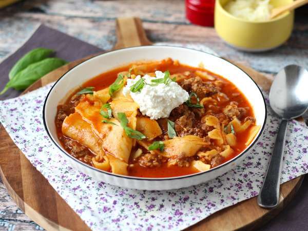 Sopa de lasaña con carne, ricotta y parmesano - Preparación paso 7
