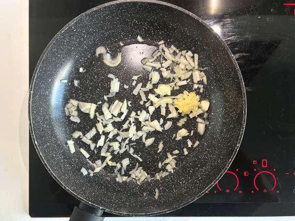 Strudel de calabaza y queso feta: receta fácil y crujiente - Preparación paso 2