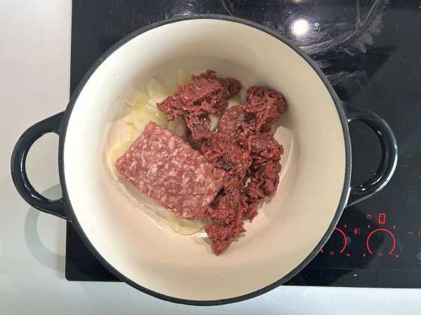 Guiso de calabaza y carne picada en una sola cazuela: cremoso y especiado - Preparación paso 1