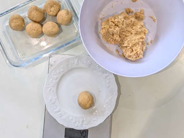 Galletas veganas de almendras y pepitas de chocolate - Preparación paso 2