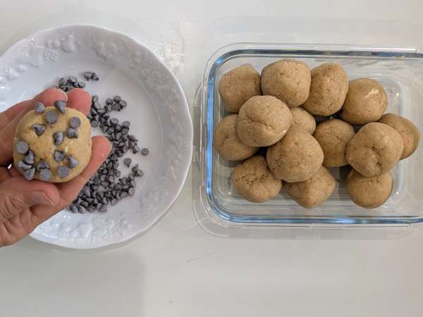 Galletas veganas de almendras y pepitas de chocolate - Preparación paso 3