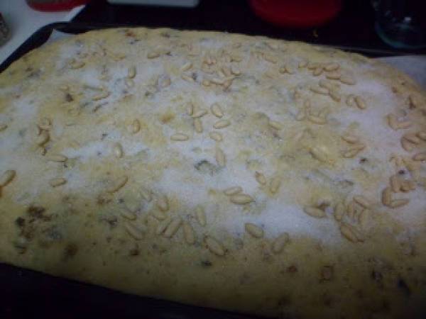 Coca de chicharrones - Preparación paso 5