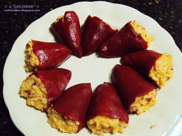 Pimientos del piquillo rellenos de bacalao - Preparación paso 5