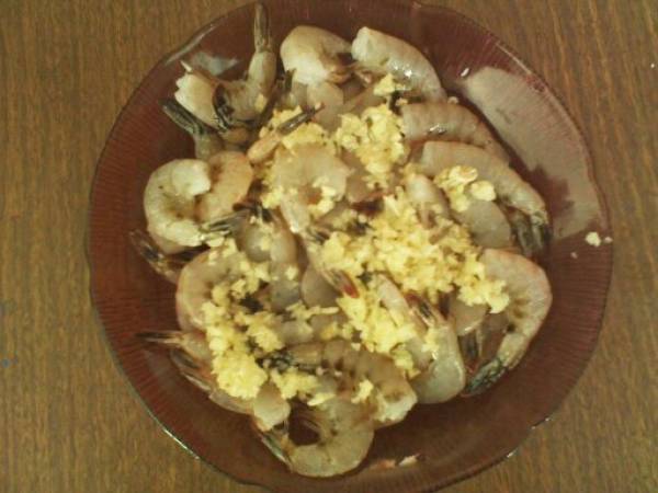 CAMARONES AL MOJO DE AJO DON JOS - Preparación paso 1