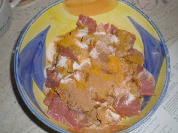 TAJINE DE CORDERO CON CIRUELAS CONFITADAS - Preparación paso 1