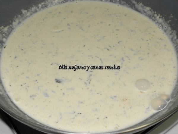 Salmón en salsa de cilantro con cama de verduras. - Preparación paso 3