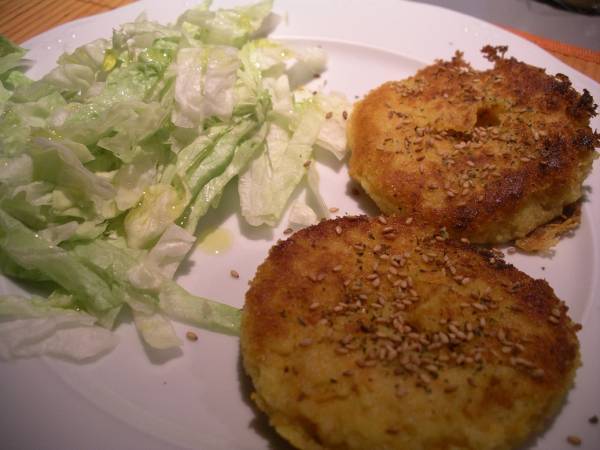Hamburguesas de polenta, garbanzos y zanahoria - Preparación paso 4