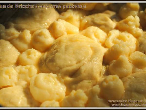 Pan de Brioche con crema pastelera. - Preparación paso 2