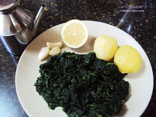 Espinacas rehogadas con patatas - Preparación paso 2