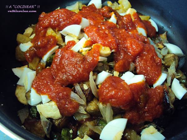 Pisto de berenjenas (con patatas y huevo ) - Preparación paso 4