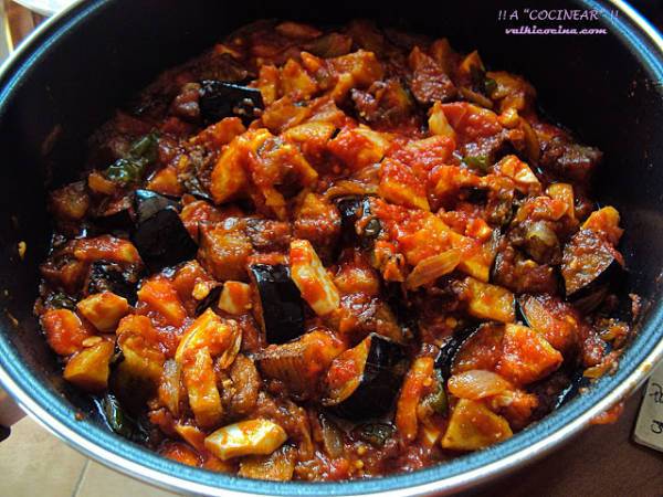 Pisto de berenjenas (con patatas y huevo ) - Preparación paso 5