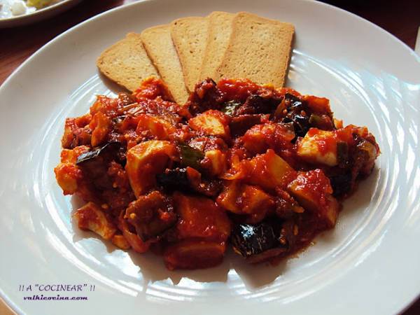 Pisto de berenjenas (con patatas y huevo ) - Preparación paso 6