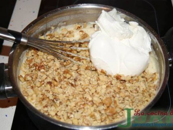 CROQUETAS DE CREMA DE QUESO Y NUECES - Preparación paso 3