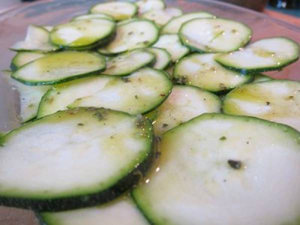 Carpaccio de Calabacín con Alcaparras - Preparación paso 3