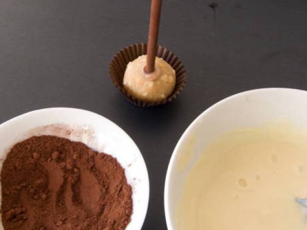 Tiramisu Cake Pops - Preparación paso 3