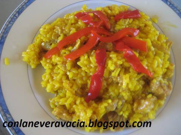 ARROZ A LA CAZUELA CON POLLO Y LONGANIZA. - Preparación paso 4