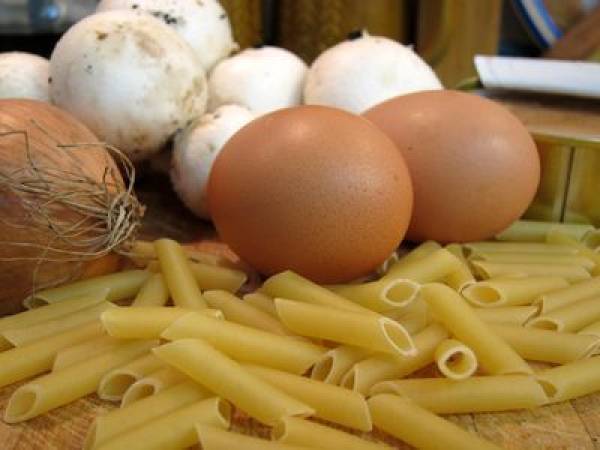 Pastel de macarrones con atún y champiñones. - Preparación paso 2
