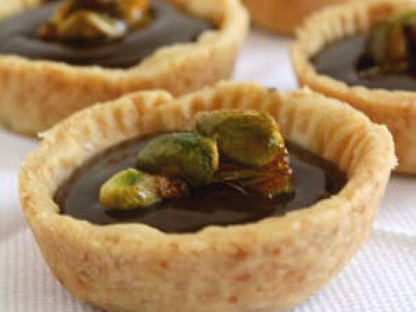 Tartaleta rellena de chocolate con pistachos caramelizados - Preparación paso 7