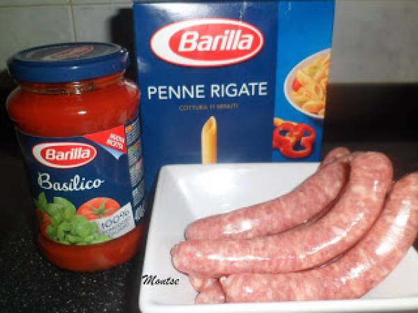 Macarrones con salsa de tomate y albahaca Barilla - Preparación paso 1