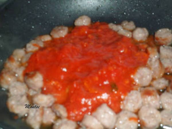 Macarrones con salsa de tomate y albahaca Barilla - Preparación paso 4
