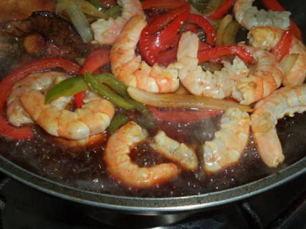 Salteado de Langostinos y Niscalos - Preparación paso 3