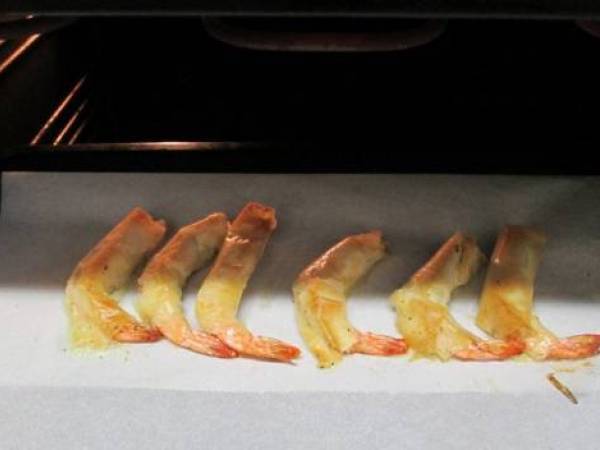 Crujientes de langostino a la hierbabuena - Preparación paso 5