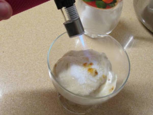 Copa de mousse de turron - Preparación paso 4