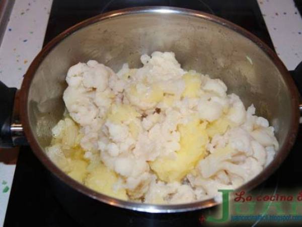 Crema de coliflor al Roquefort - Preparación paso 3
