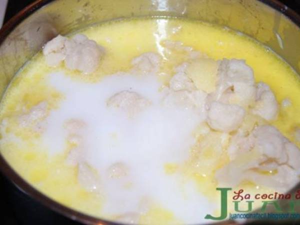 Crema de coliflor al Roquefort - Preparación paso 4